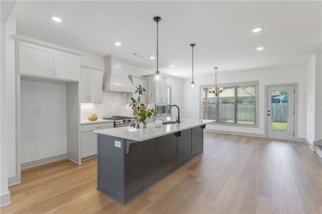 Foto del edificio - 3206 SW Rosemont Ave