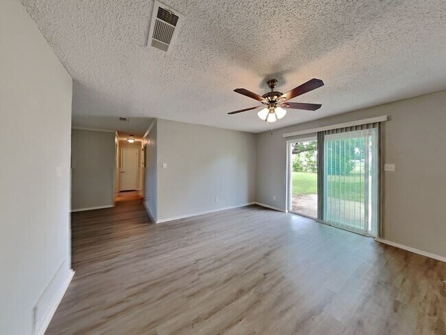 Foto del edificio - 3505 Briercliff Dr