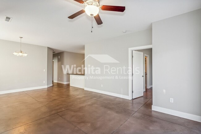 Foto del edificio - ****Coming Soon in June***    Valley Center Schools*** 3 bedroom townhome