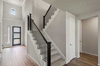 Building Photo - 11307 Cosmopolitan Dr