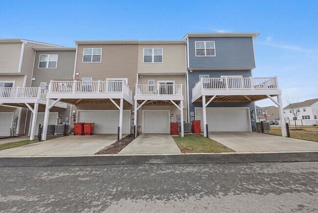 Foto del edificio - 51 Short Br Dr