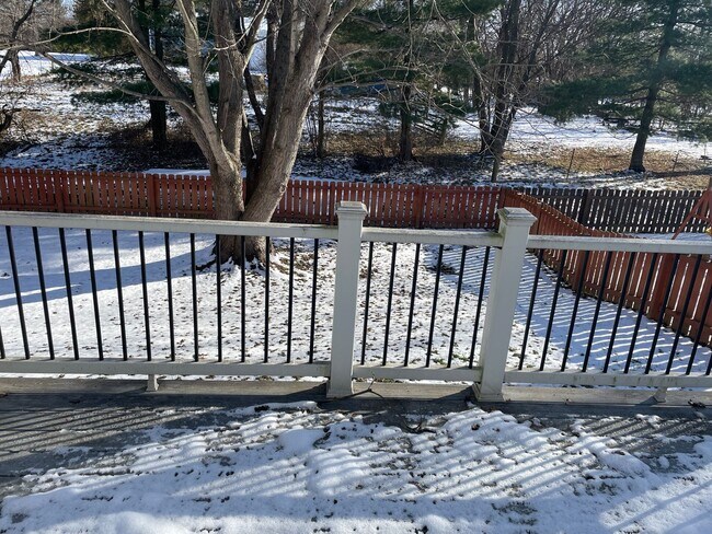 Foto del edificio - Beautiful 5 bedroom home built in 2022