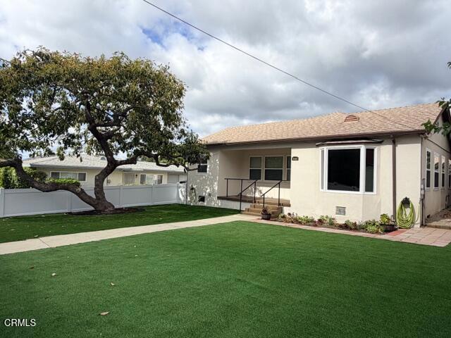 Foto del edificio - 1835 N Oxford Ave