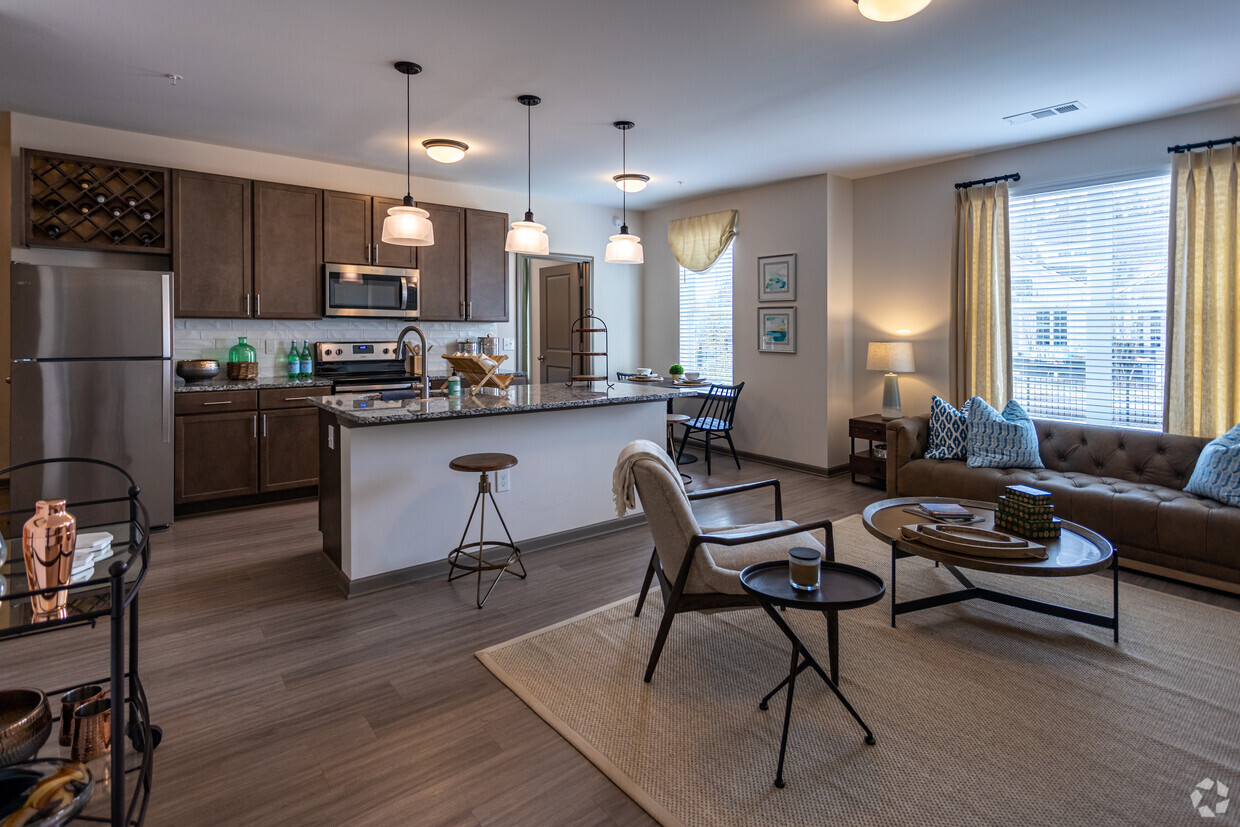 Foto principal - Village at Westland Cove Apartments