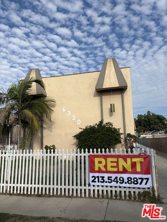 Foto del edificio - 6330 Estrella Ave