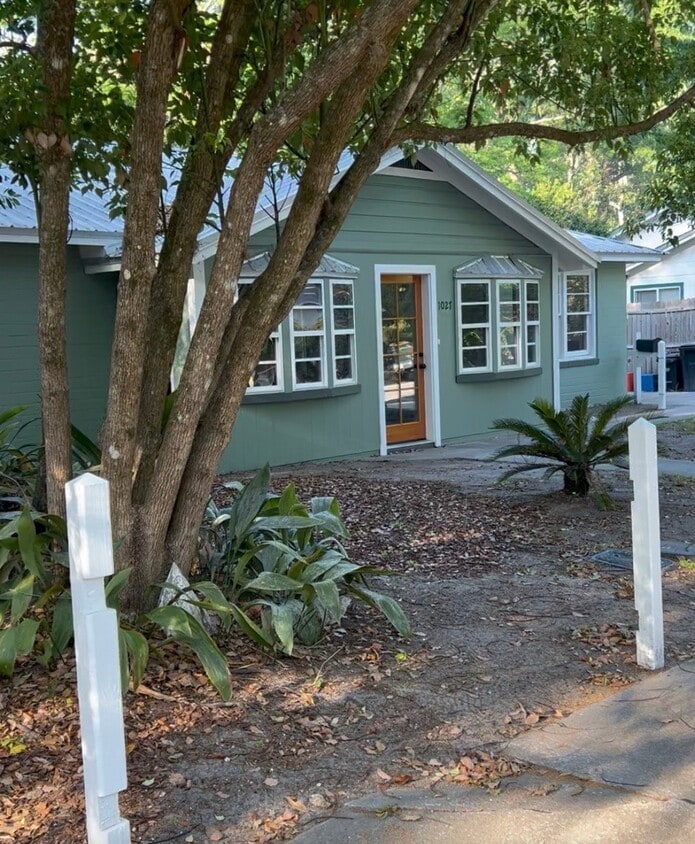 Photo - 1027 NW 11th Ave (Gainesville, FL)