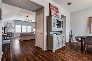 Foto del edificio - 305 Highland Glen Trail