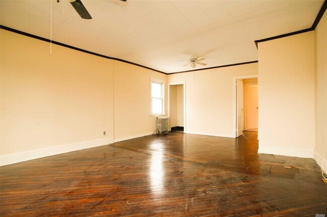 Foto del edificio - 116-24 120th St