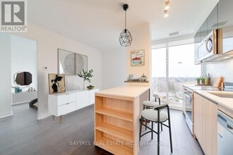 Building Photo - 3100 Keele St