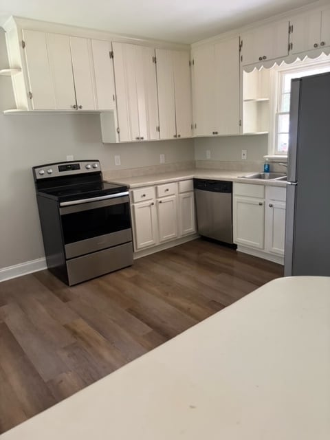 Building Photo - 3539 Honeysuckle Rd