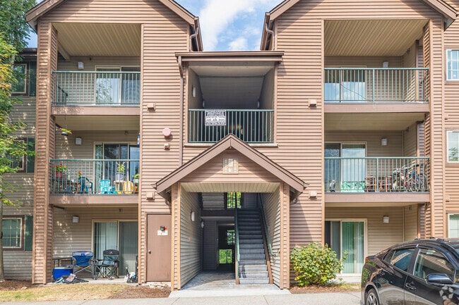 Building Photo - Creston Point