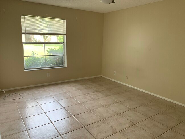 Building Photo - 2600 Fiore Way