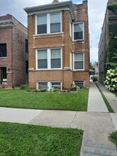 Building Photo - 2606 W Argyle St