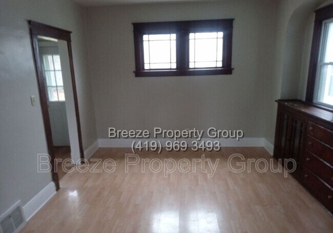 Foto del edificio - 733 E Oakland St