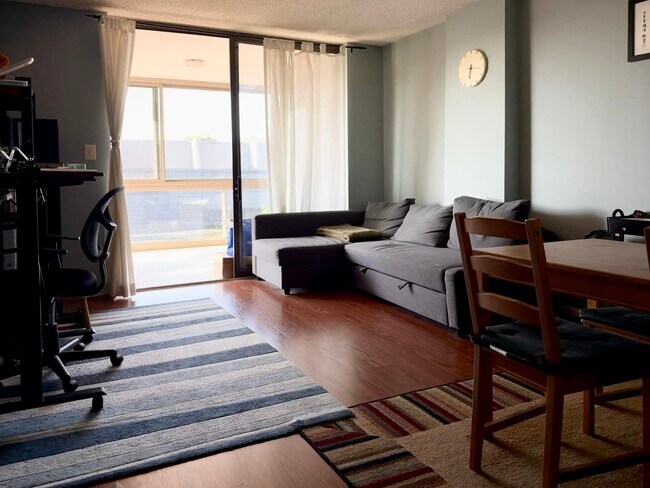 Foto del edificio - 1024 N Utah St