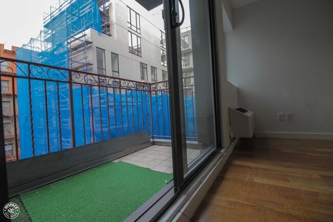 Building Photo - 2217 Caton Ave