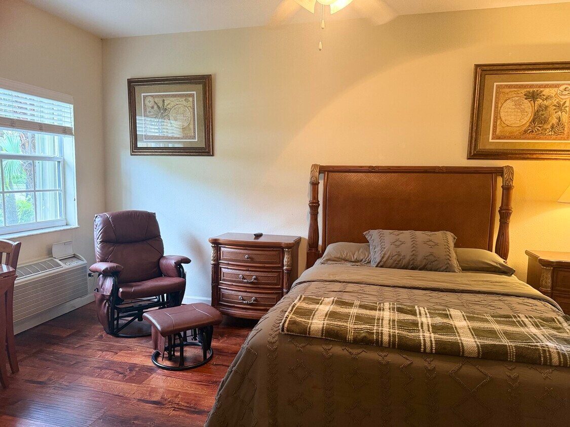 Foto principal - 8946 Sandshot Ct