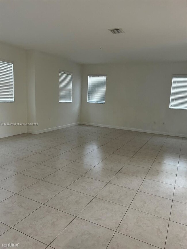 Building Photo - 3 br, 2.5 bath House - 230 NW 109th Ave