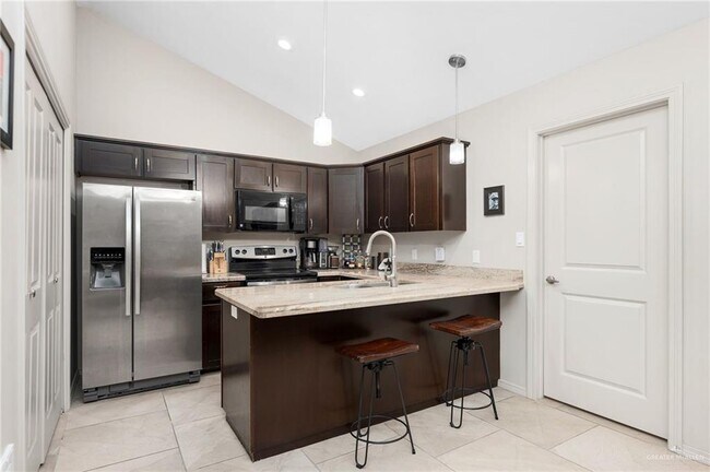 Foto del edificio - 10 Jackson N Rd