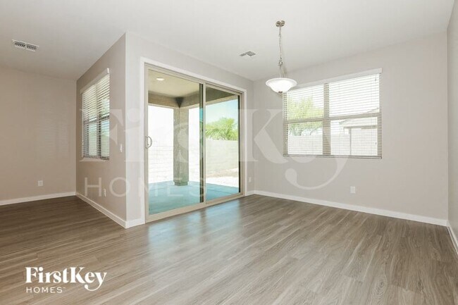 Foto del edificio - 7200 E Eagle Nest Way