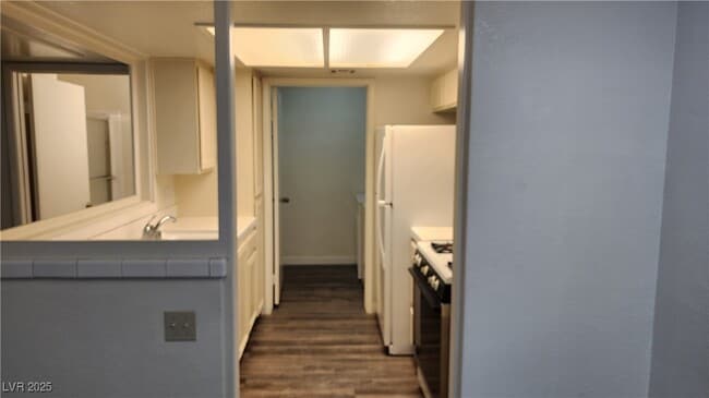 Building Photo - 1909 Rio Canyon Ct