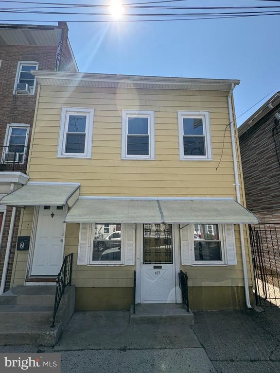 Building Photo - 407 Hudson St