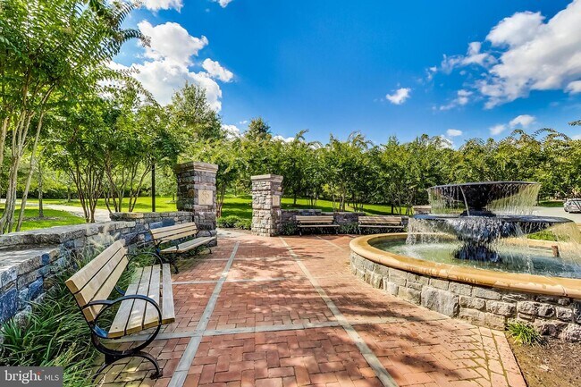 Foto del edificio - 10821 Symphony Park Dr