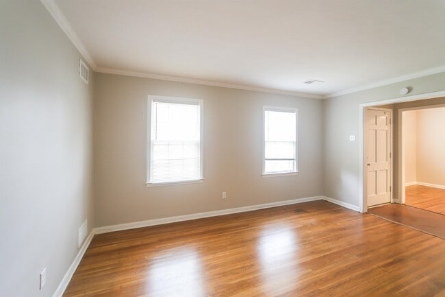 Foto del edificio - 1756 Dorrie Ln
