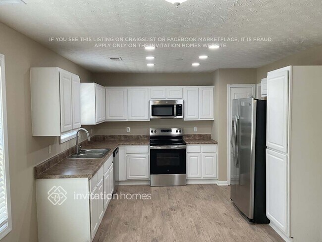 Building Photo - 2544 Tolliver Dr