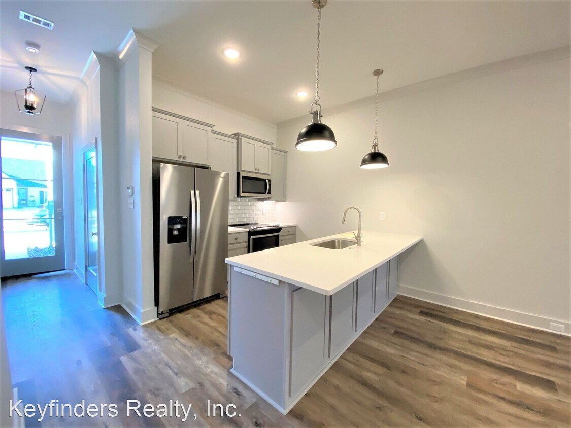 Foto principal - 2 br, 2 bath House - 17542 Comfort Blvd