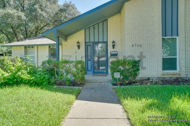 Foto del edificio - 8730 Grenadier Dr