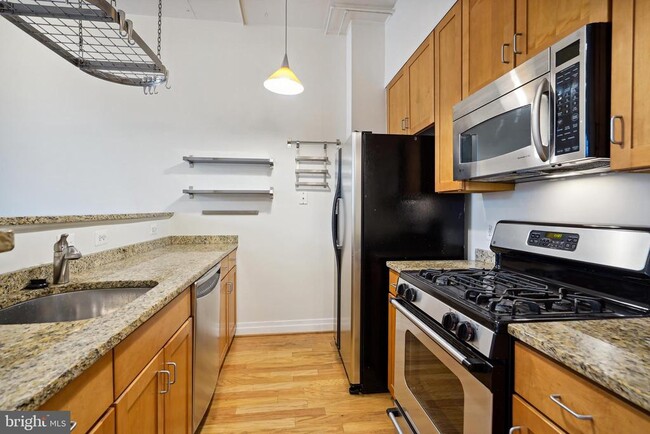 Building Photo - 2020 12th St NW