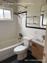 Building Photo - 1234 Kerns Ave SW