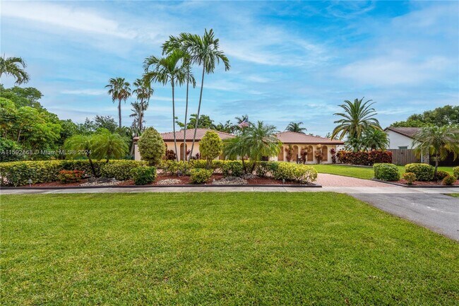 Building Photo - 780 Renmar Dr