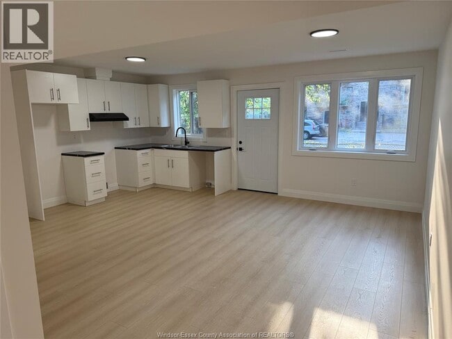 Photo du bâtiment - 450 Mill St