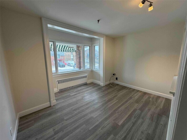 Foto del edificio - 150 Beach 128th St