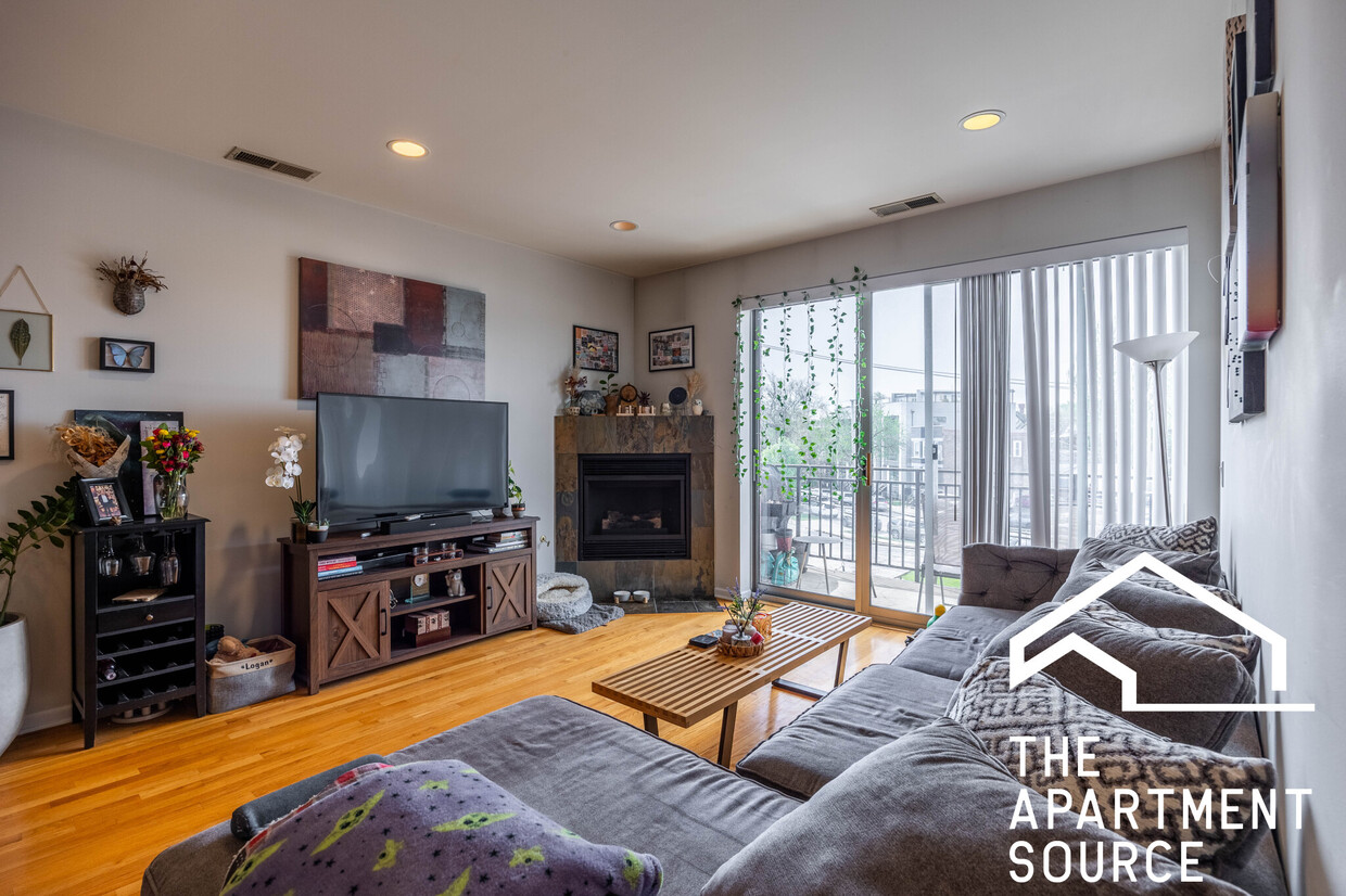 Foto principal - 3131 W Logan Blvd