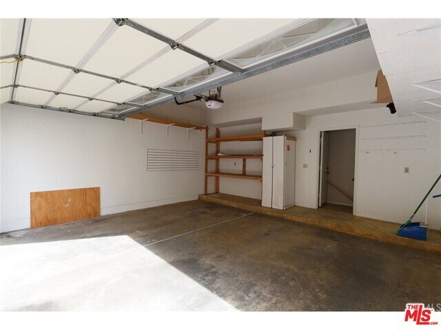 Foto del edificio - 1742 W 147th St