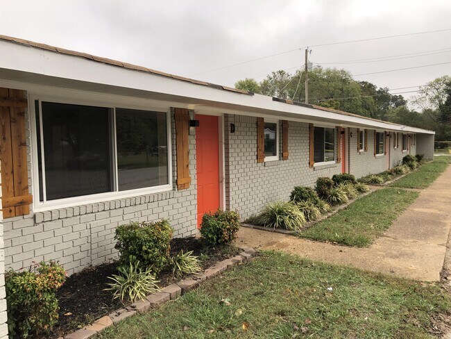 Foto del edificio - 2900 Elmore Rd SW