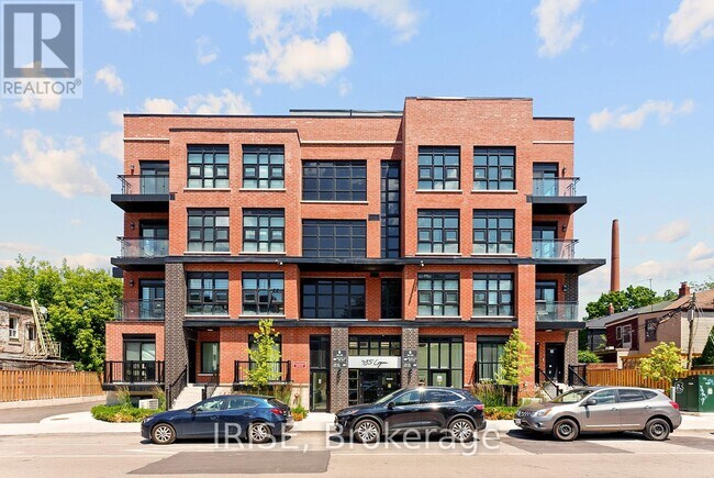 Photo du bâtiment - 485 Logan Ave