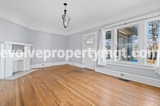 Building Photo - 246 N Watkins St