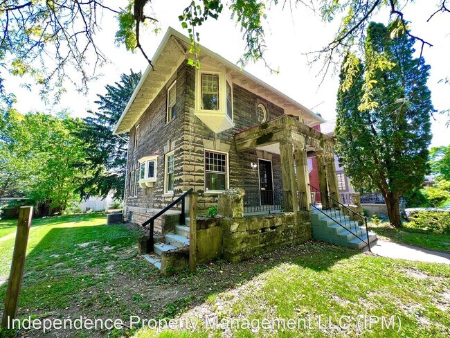 Foto del edificio - 3 br, 1 bath House - 14 Cambridge Ave.