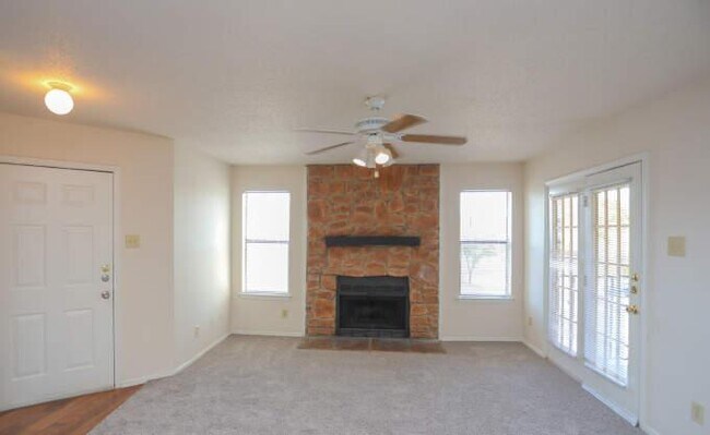 Foto del edificio - 2 bedroom in Irving TX 75038