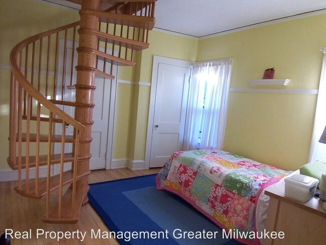 Foto del edificio - 5428-5430 W Cherry St