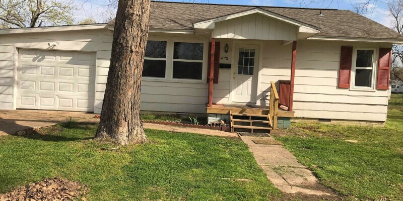 Primary Photo - 430 West Caster Street