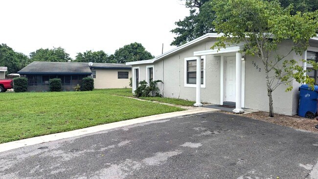 Foto del edificio - 1552 NW 15th Terrace