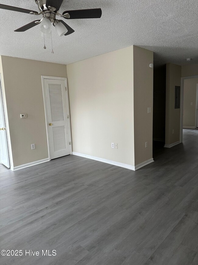 Building Photo - 4468 Magellan Ct