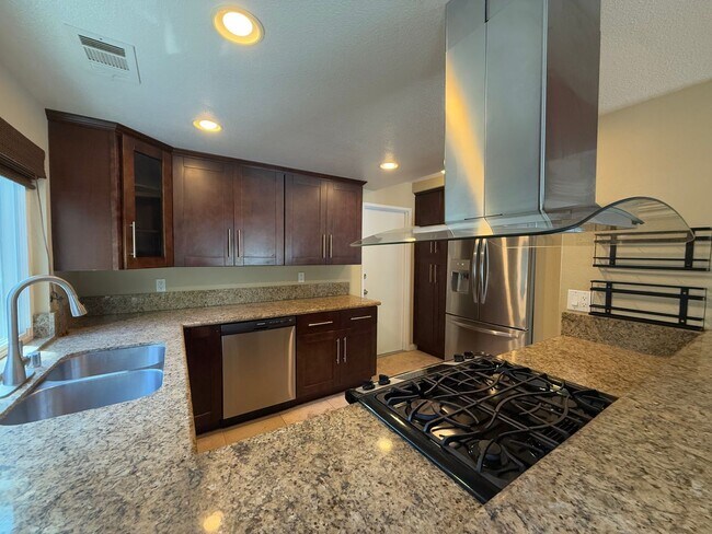 Foto del edificio - Gorgeous 3B/2BA House w/ Swimming Pool, A/...