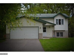 Building Photo - 6917 Pleasant View Dr