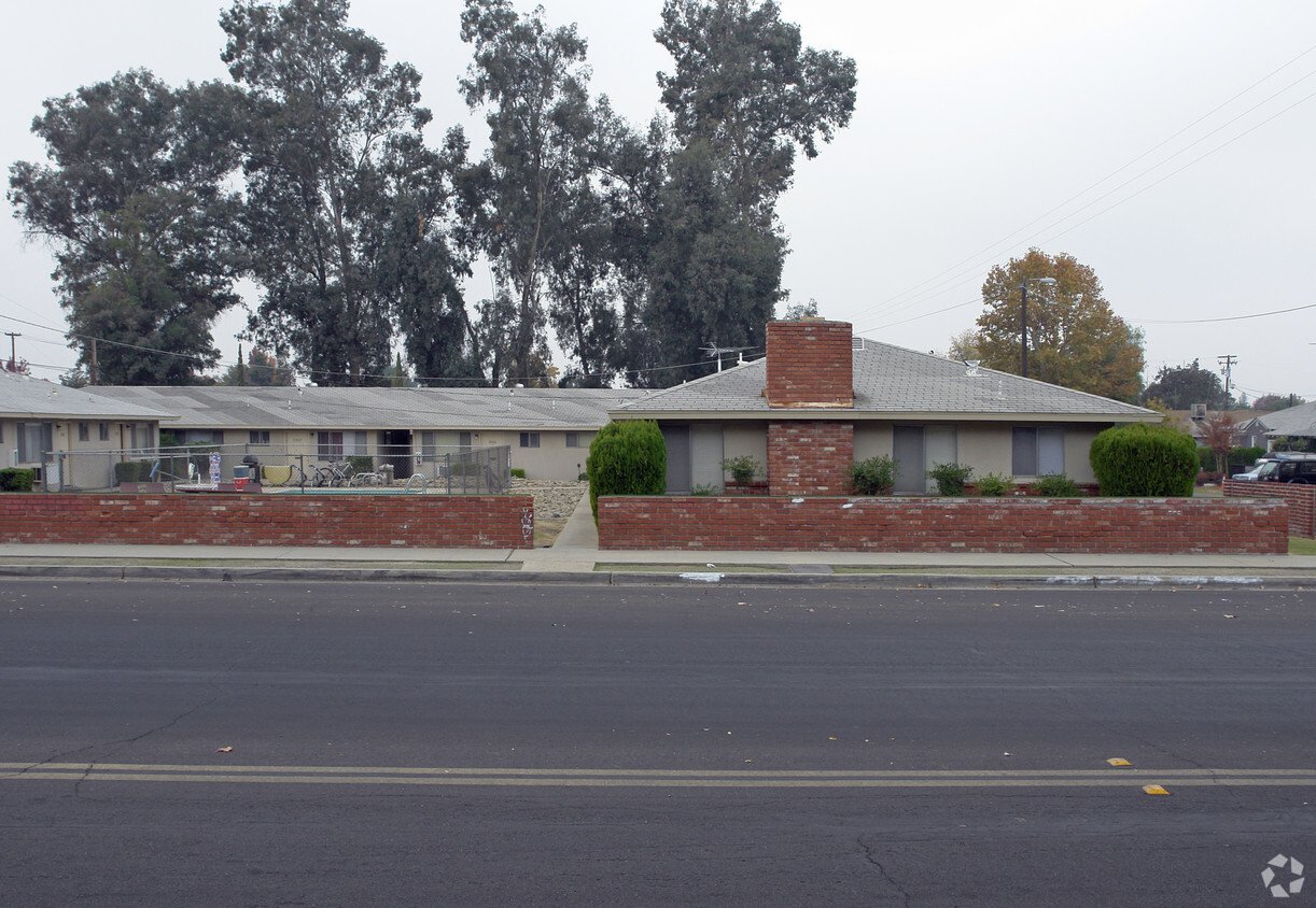 Foto del edificio - 3557 N Wishon Ave